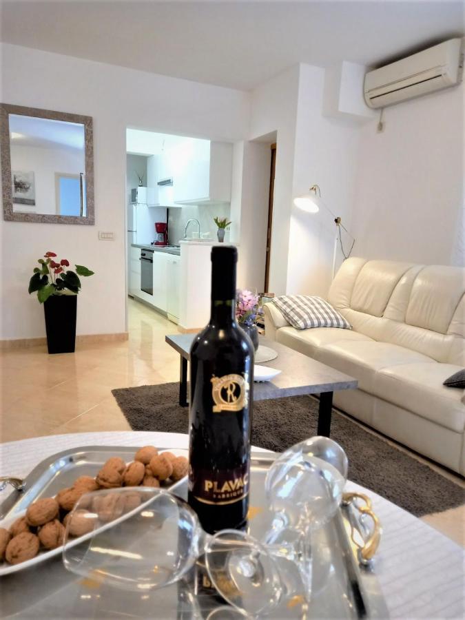 Melody Apartment Porec Exterior photo